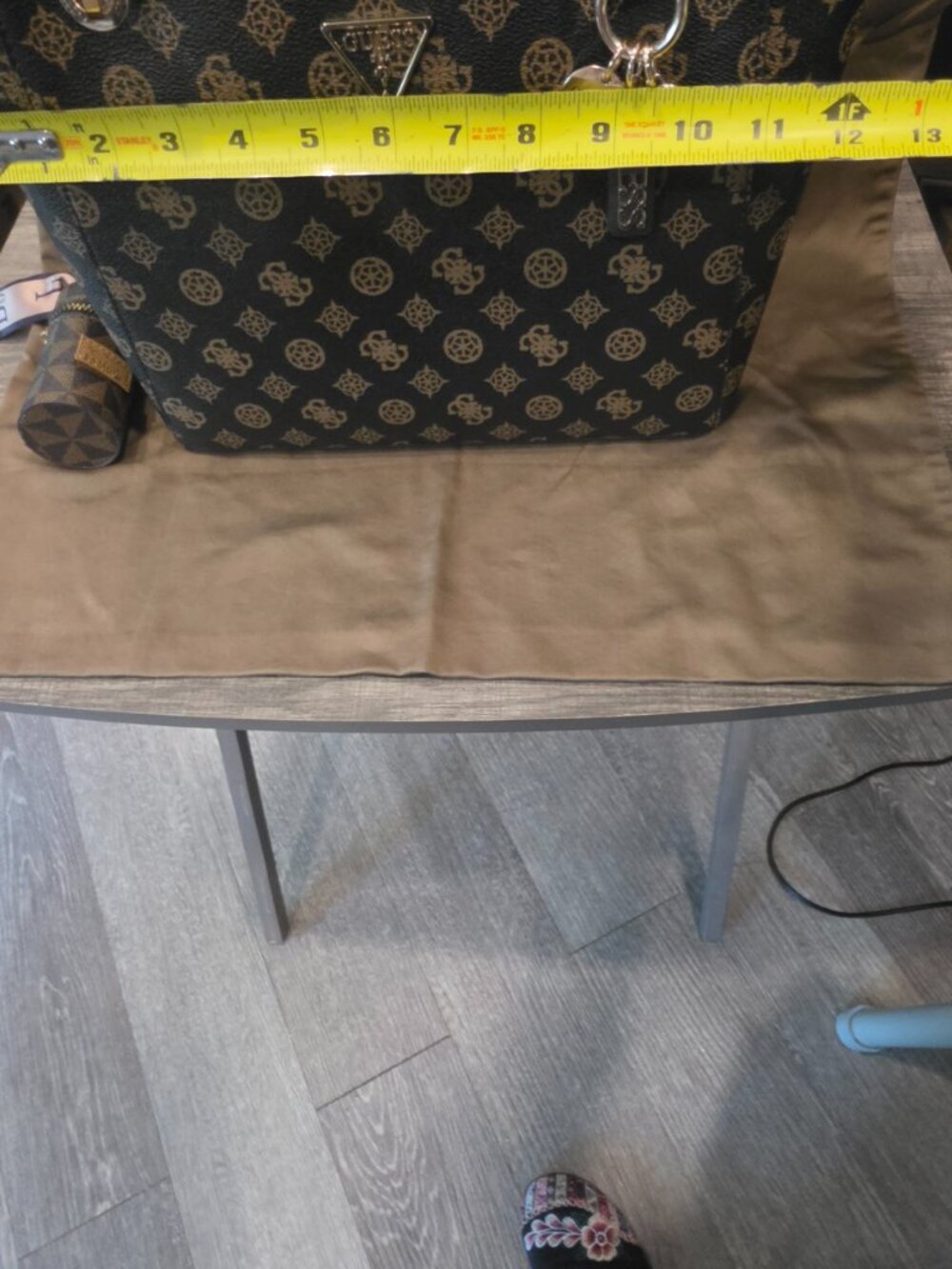 GUESS TOTE BAG - Picture 4 of 13